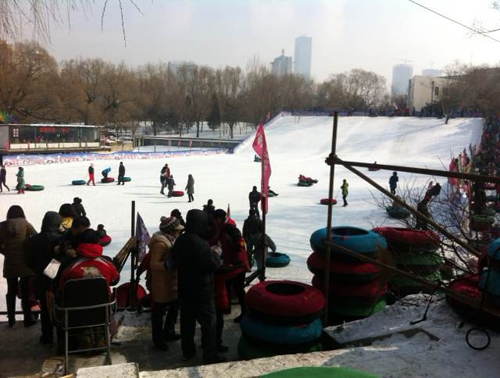 沈陽雪上嘉年華正式開幕，河北迪特加油助威